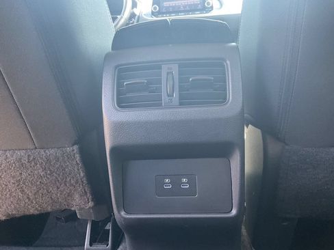 Used 2025 Nissan Rogue SV FWD image 13
