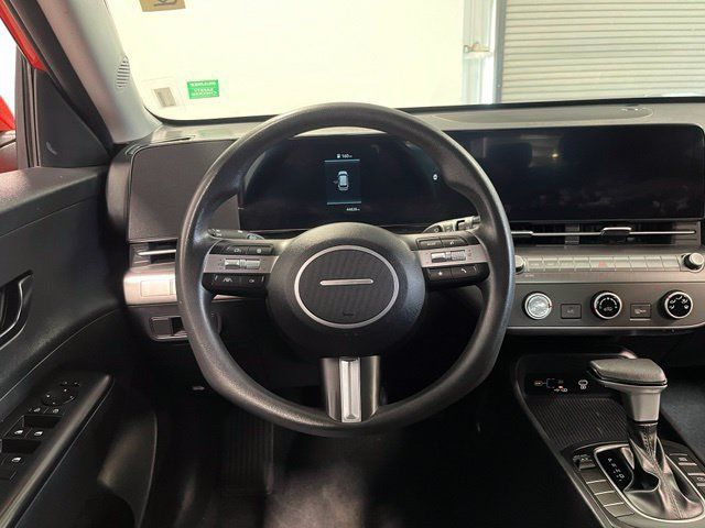 Used 2024 Hyundai Kona SE FWD image 22