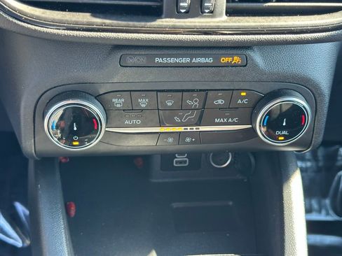 Used 2025 Ford Escape ST-Line AWD/4WD image 28