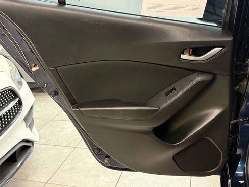 Used 2016 MAZDA MAZDA3 i Touring w/ Popular Equipment Package image 18