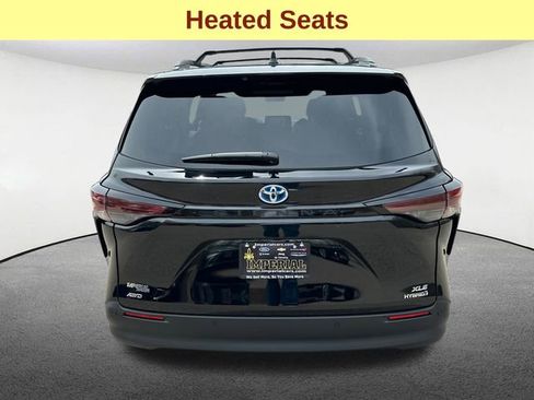 Certified 2023 Toyota Sienna XLE AWD/4WD image 10