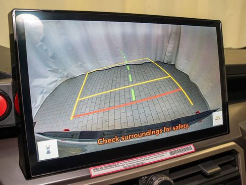 Certified 2024 Toyota Tacoma TRD Off-Road image 12