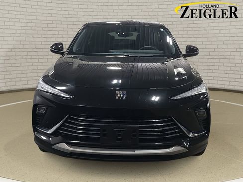 Used 2024 Buick Envista Preferred w/ Convenience I Package image 2