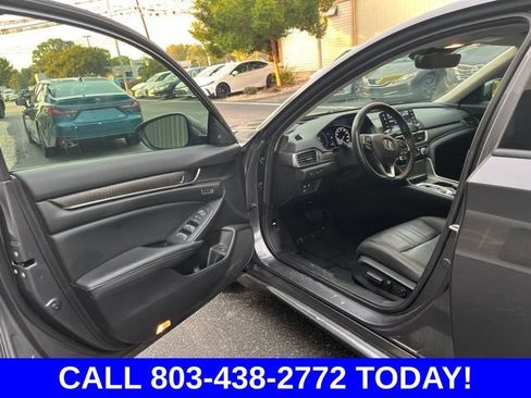 Used 2022 Honda Accord Touring image 4