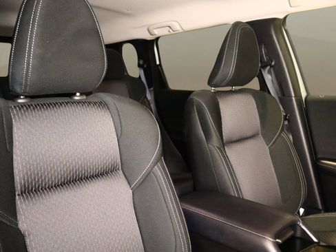 Used 2025 Mitsubishi Outlander ES image 21