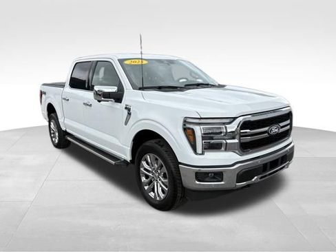 Used 2025 Ford F150 Lariat w/ Equipment Group 501A Mid AWD/4WD image 8