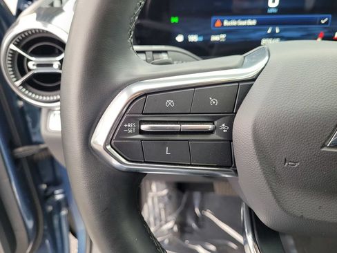 Used 2025 Chevrolet Equinox LT AWD/4WD image 21