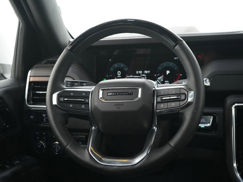Used 2025 GMC Yukon Denali w/ Denali Reserve Package AWD/4WD image 21