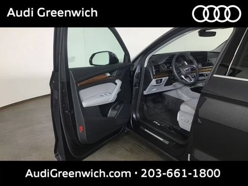 Used 2024 Audi Q5 2.0T Premium w/ Convenience Package AWD/4WD image 10