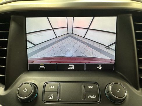 Certified 2023 GMC Acadia SLE w/ Driver Convenience Package AWD/4WD image 37