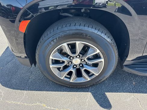 Used 2023 Chevrolet Tahoe LT w/ LT Signature Plus Package AWD/4WD image 12