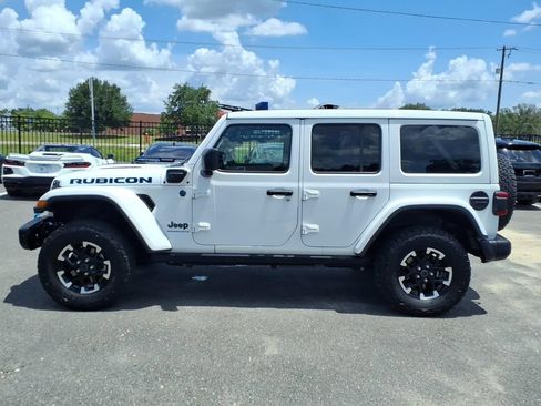 Used 2024 Jeep Wrangler Unlimited Rubicon 4xe AWD/4WD image 4
