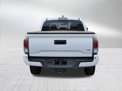 Certified 2022 Toyota Tacoma TRD Off-Road image 7