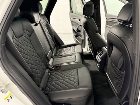 Used 2023 Audi SQ5 Premium Plus w/ Premium Plus Package AWD/4WD image 19