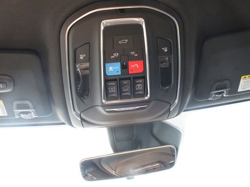 New 2025 Jeep Grand Cherokee L Limited image 22