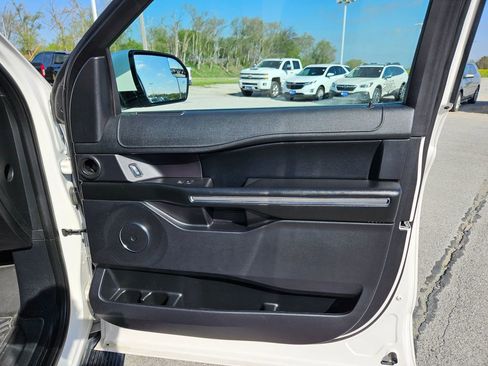 Used 2019 Ford Expedition XLT w/ Equipment Group 201A image 34