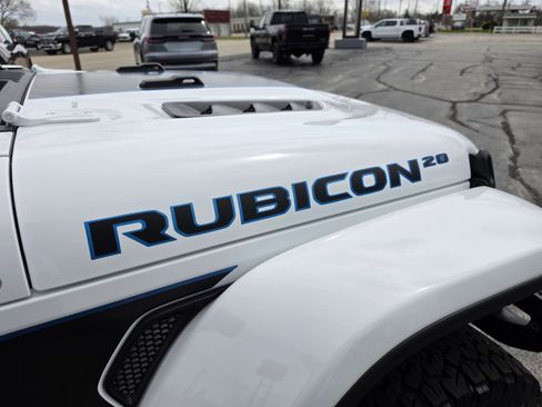 Used 2023 Jeep Wrangler Unlimited Rubicon 4xe image 10