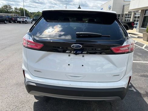 Used 2023 Ford Edge SEL w/ Convenience Package AWD/4WD image 3