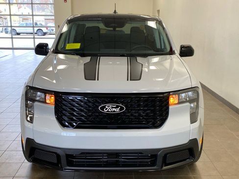 New 2025 Ford Maverick XLT w/ XLT Luxury Package image 27