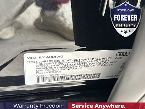 Used 2024 Audi S8 AWD/4WD image 40