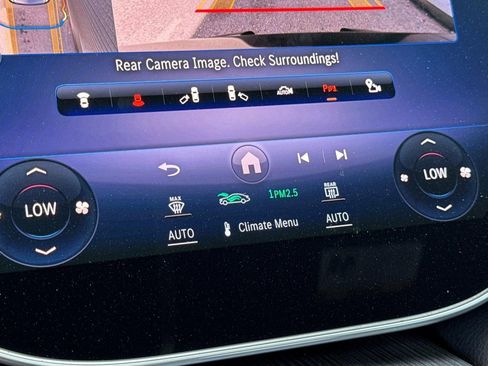 Certified 2023 Mercedes-Benz EQS 580 4MATIC Sedan image 27