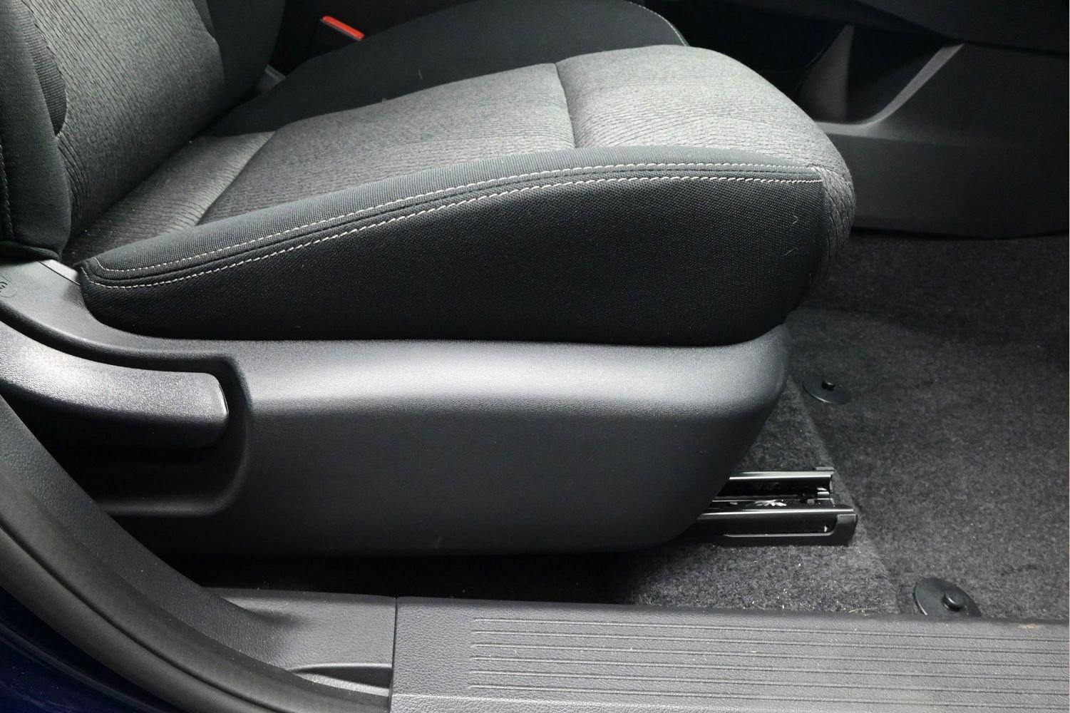 Certified 2026 Nissan Rogue SV w/ Cold Weather Package FWD image 15