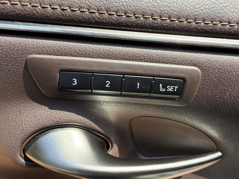 Used 2019 Lexus ES 350 w/ Premium Package FWD image 20
