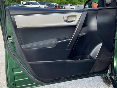 Used 2015 Toyota Corolla LE FWD image 21