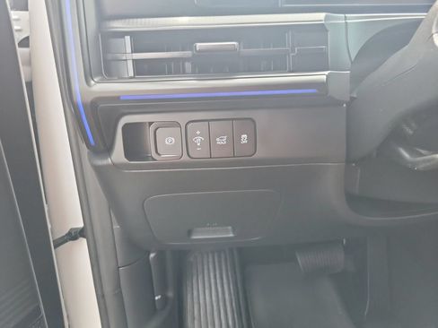 Used 2024 Hyundai Santa Fe Calligraphy FWD image 18