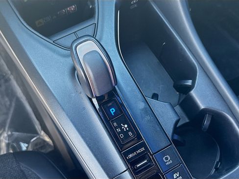 Used 2023 Toyota Crown XLE image 14