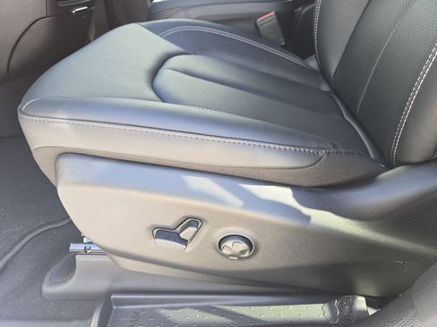 New 2026 Chrysler Pacifica Select image 19