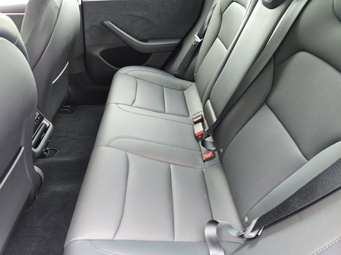 Used 2024 Tesla Model 3 Long Range image 12