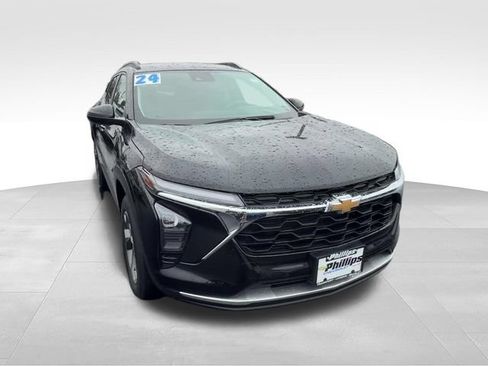 Certified 2024 Chevrolet Trax LT FWD image 8