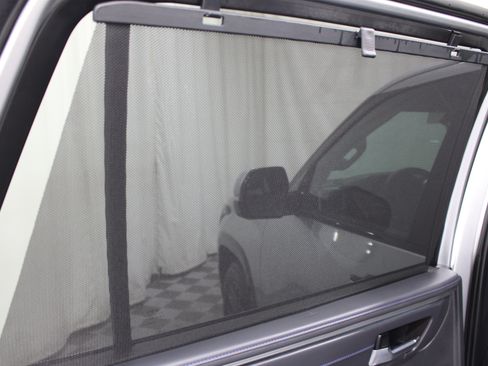 Used 2025 Toyota Sequoia Platinum AWD/4WD image 23