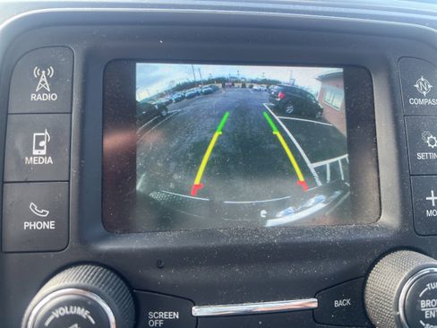 Used 2019 RAM 1500 Classic SLT image 19