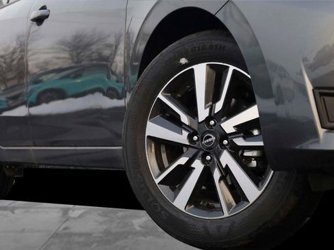 New 2025 Nissan Versa SV w/ Trunk Package image 3