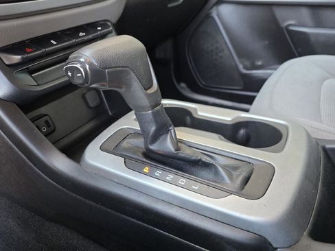 Used 2019 Chevrolet Colorado LT w/ LT Convenience Package AWD/4WD image 18