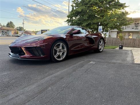 Used 2020 Chevrolet Corvette Stingray Preferred Cpe w/ 2LT Preferred Equipment Group RWD image 5