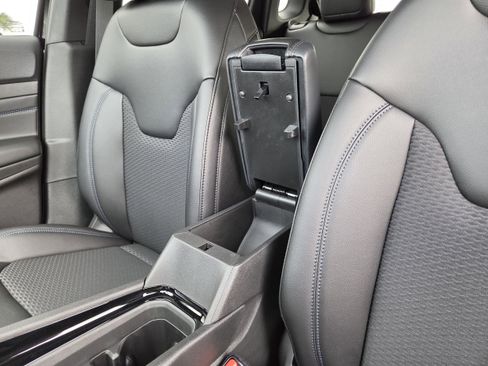 New 2026 Jeep Compass Latitude image 28