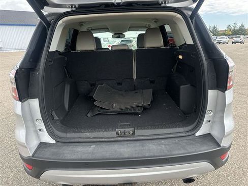 Used 2018 Ford Escape Titanium w/ Ford Safe & Smart Package AWD/4WD image 19