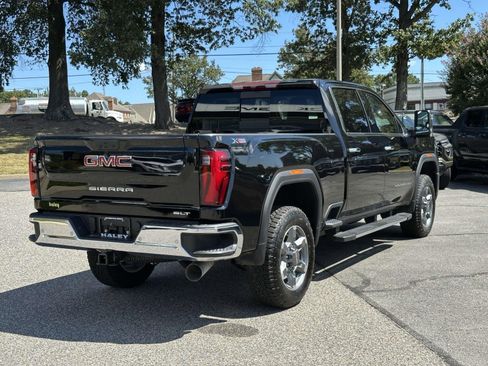 New 2025 GMC Sierra 2500 SLT w/ SLT Premium Package image 18