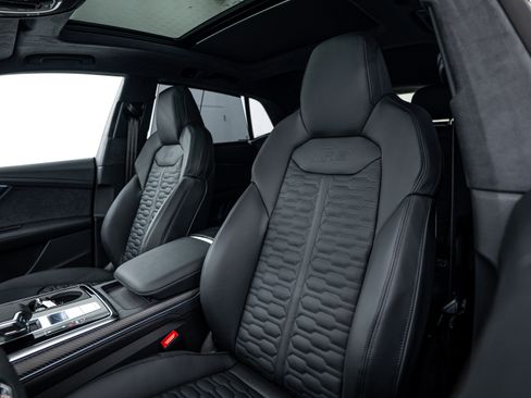 New 2026 Audi RS Q8 performance image 17