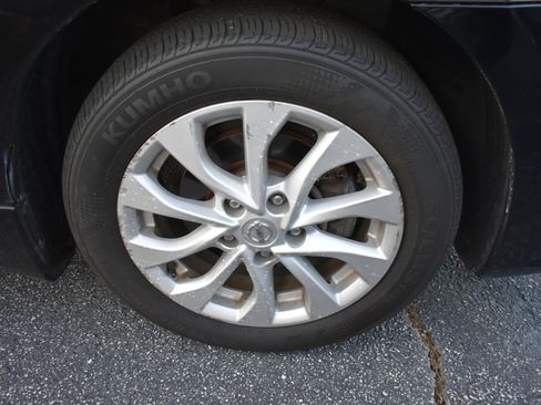 Used 2019 Nissan Sentra SV image 38