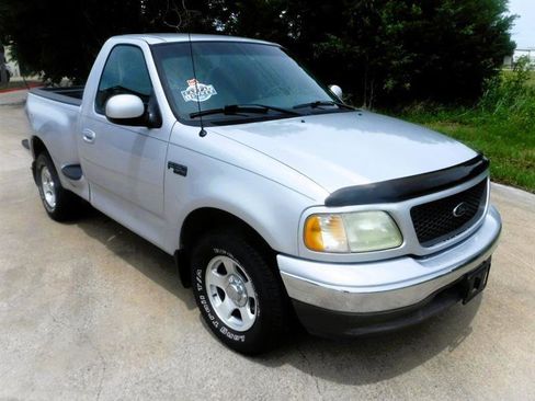 Used 2002 Ford F150 XLT RWD image 2
