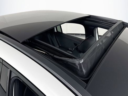 New 2026 Mercedes-Benz GLA 250 image 21