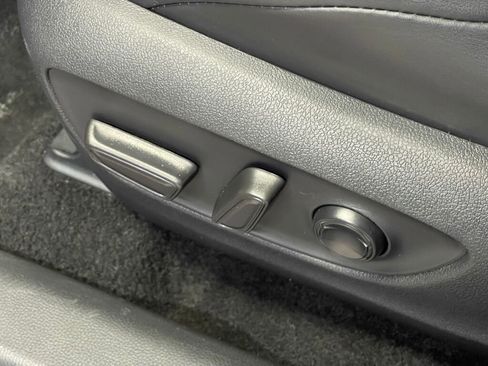 Used 2024 Toyota RAV4 Adventure image 9