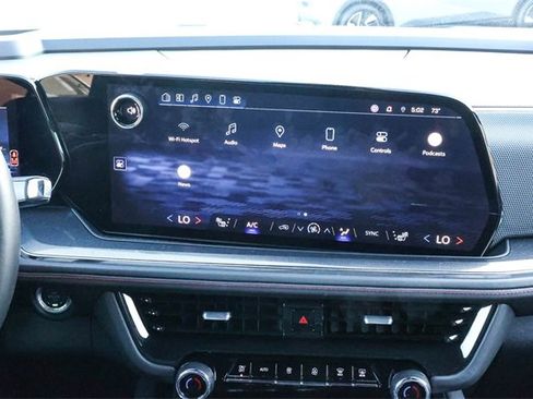 Used 2025 Chevrolet Suburban RST image 14