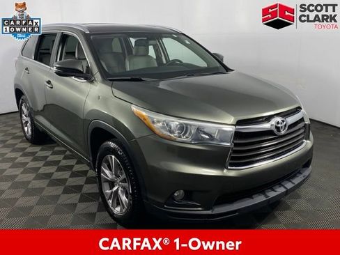 Used 2015 Toyota Highlander XLE FWD image 1