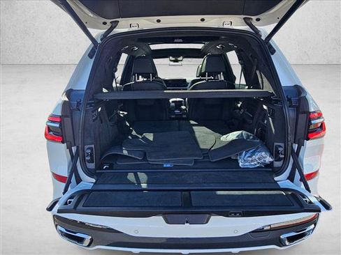 Certified 2023 BMW X7 xDrive40i w/ M Sport Package image 6