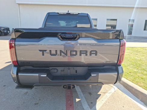 Used 2026 Toyota Tundra Platinum w/ TRD Off-Road Package AWD/4WD image 5
